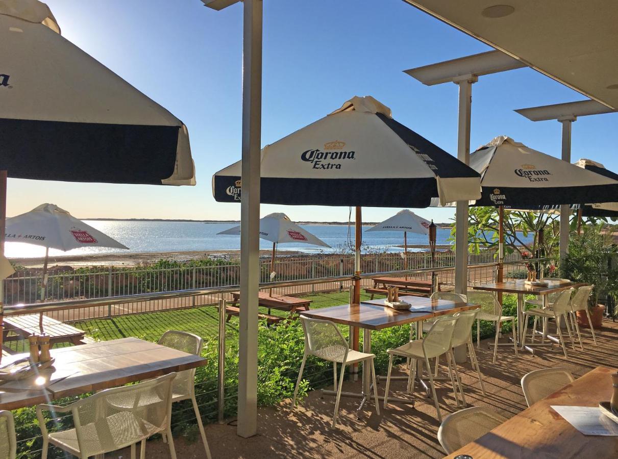 Onslow Beach Resort Екстер'єр фото