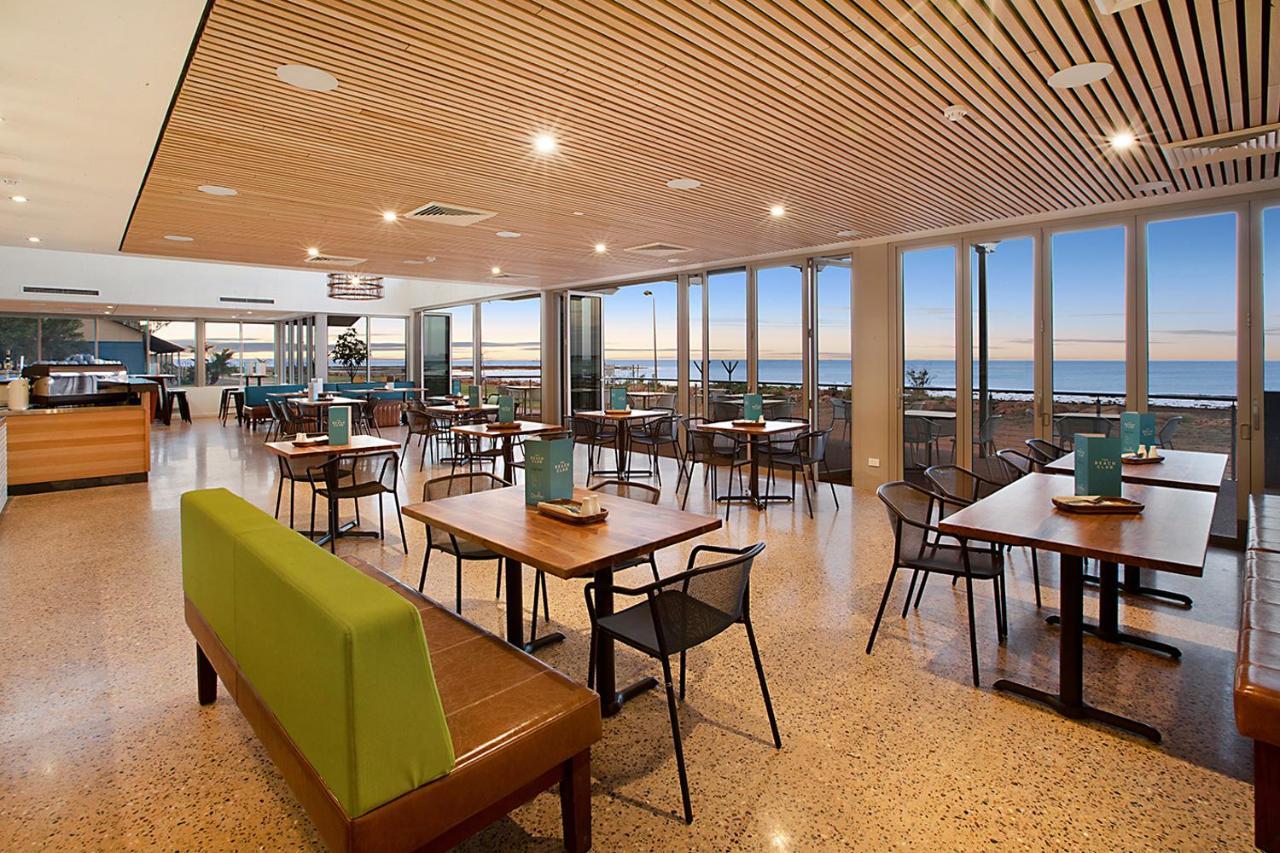 Onslow Beach Resort Екстер'єр фото