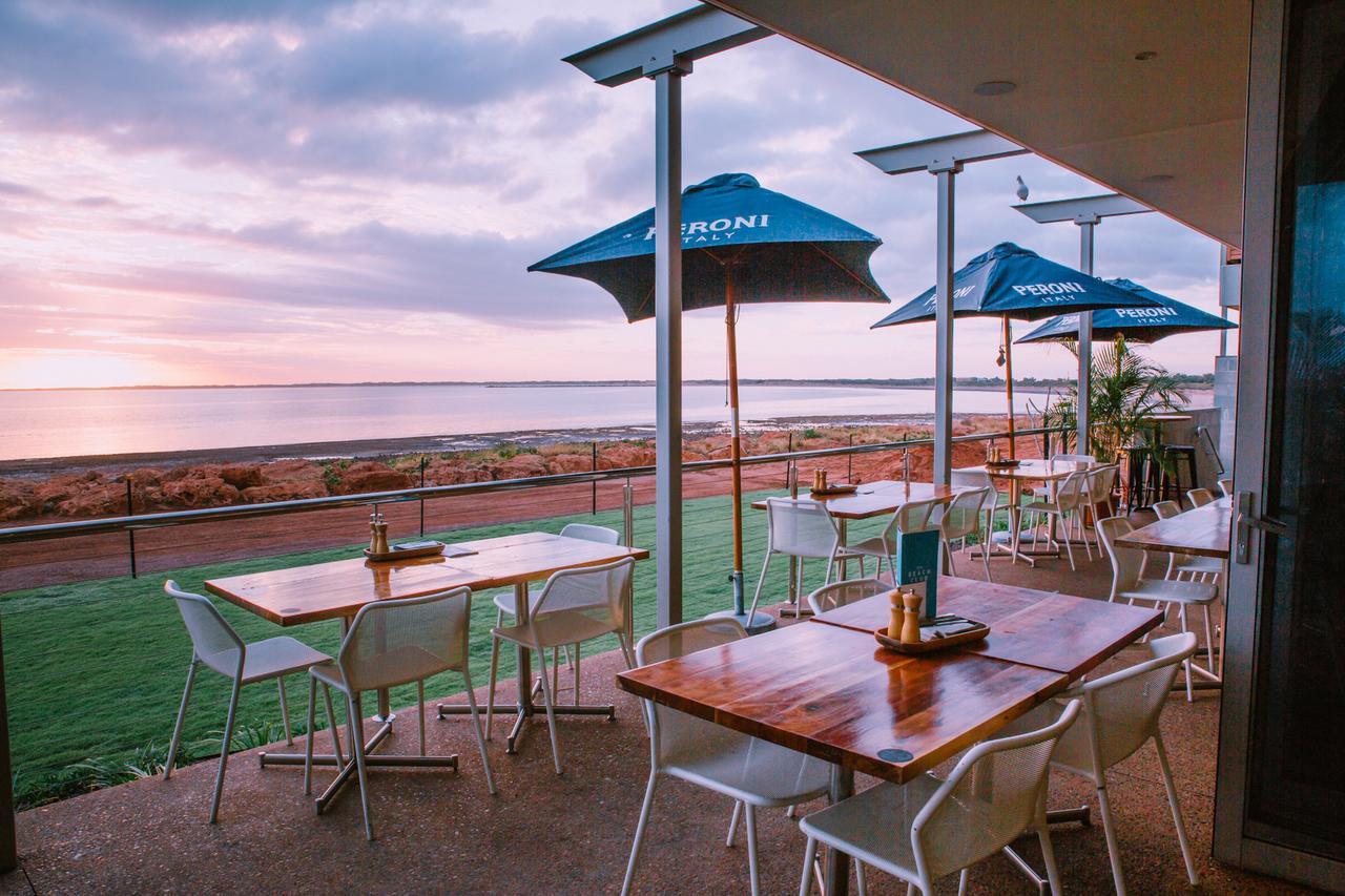 Onslow Beach Resort Екстер'єр фото