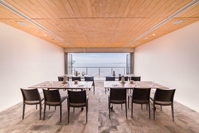 Onslow Beach Resort Екстер'єр фото