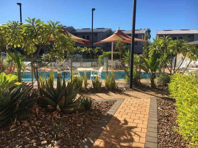 Onslow Beach Resort Екстер'єр фото