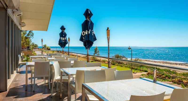 Onslow Beach Resort Екстер'єр фото